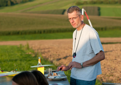 MBV Grillen 20.8.2011 Mahlzeit auf dem Aufbautisch